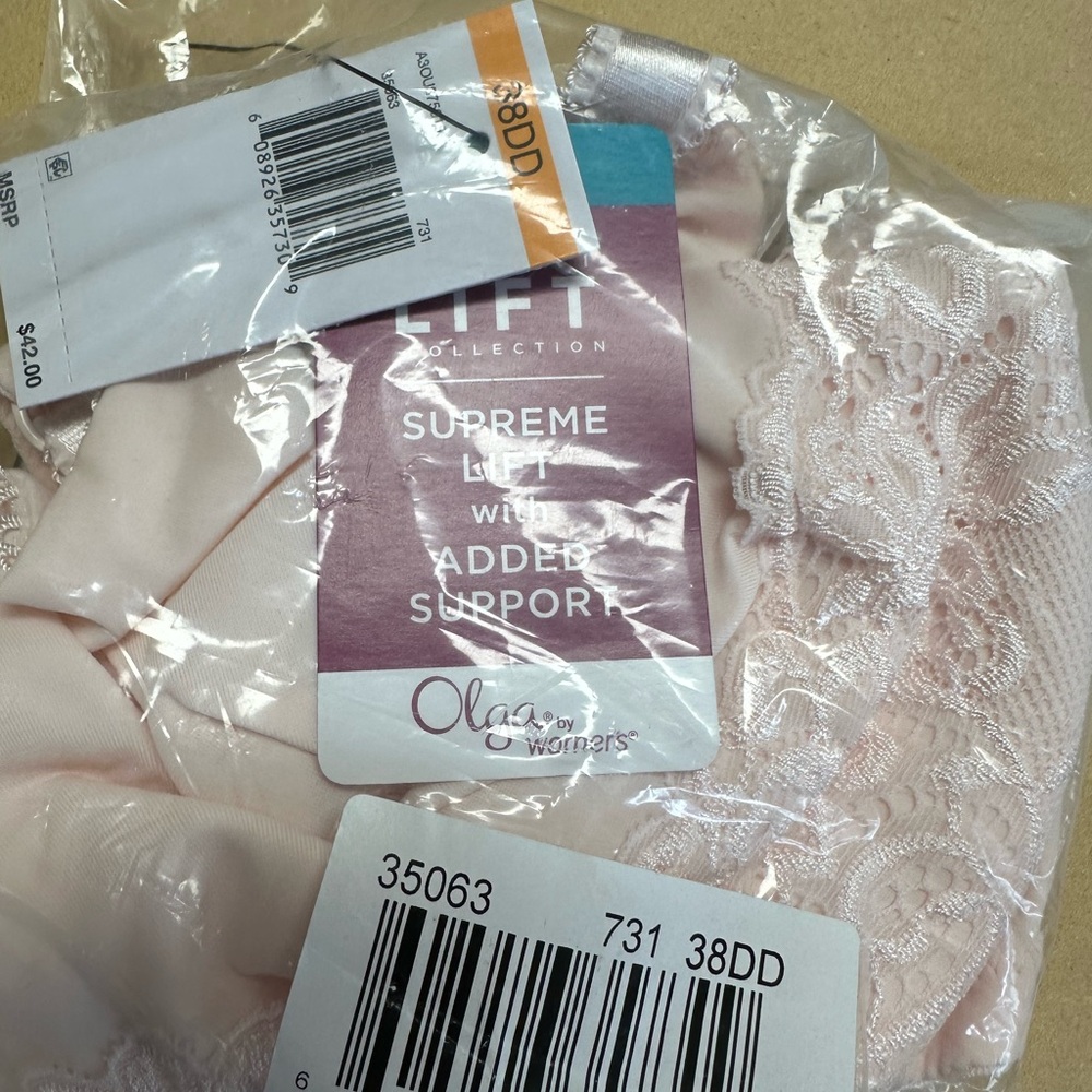Olga Lace Supreme Lift Bra in Light Pink